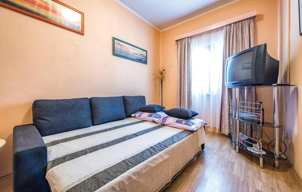Apartment Tezak Kukci Bagian luar foto